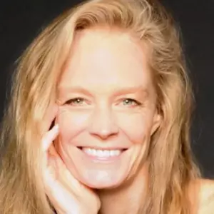 Suzy Amis Cameron Suzy Amis Cameron